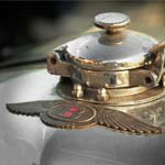 Bentley Motors Badge - Bentley History - carphile.co.uk