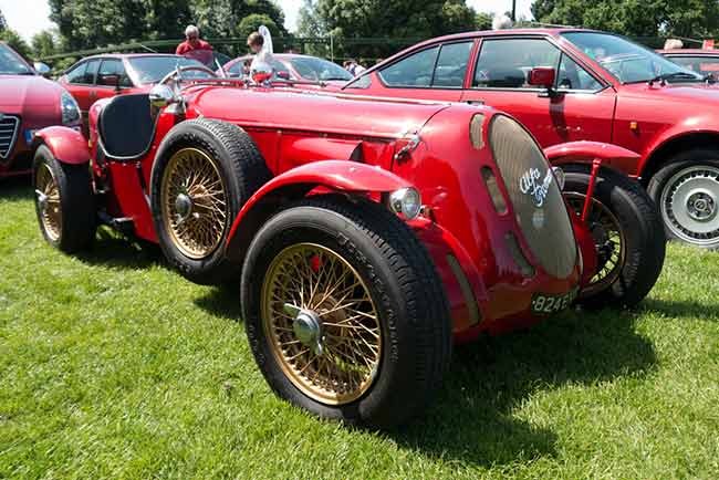 Simply Alfa Romeo 2014 - find out more at carphile.co.uk