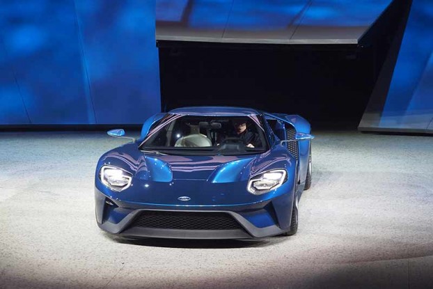 New Ford GT 2016 - Detroit Motor show highlights. Carphile.co.uk