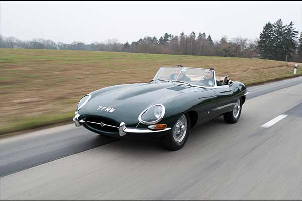 Jaguar E-Type voted best British car ever - carphile.co.uk