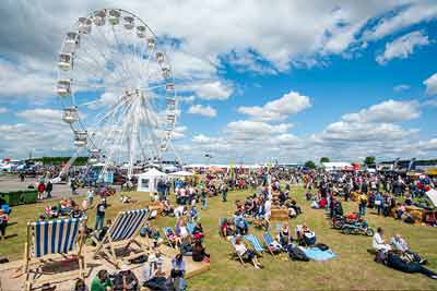 Silverstone-classic-crowd