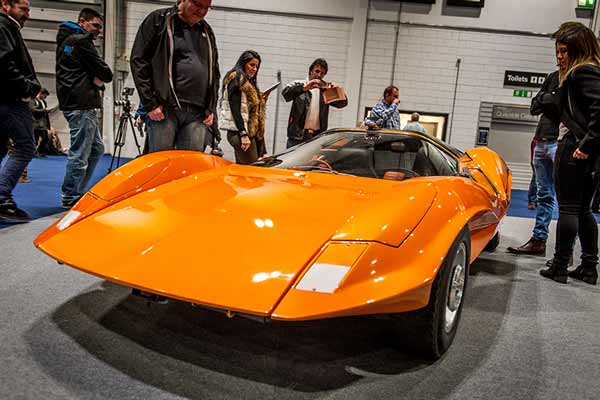 The London Classic Car show 2017 - Classic car shows - carphile.co.uk